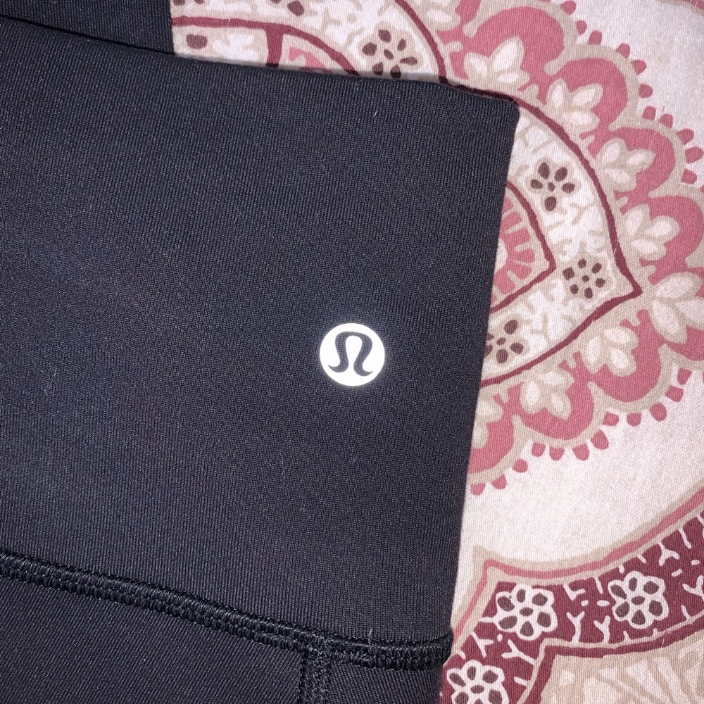 High waist lululemon wunder under black leggings